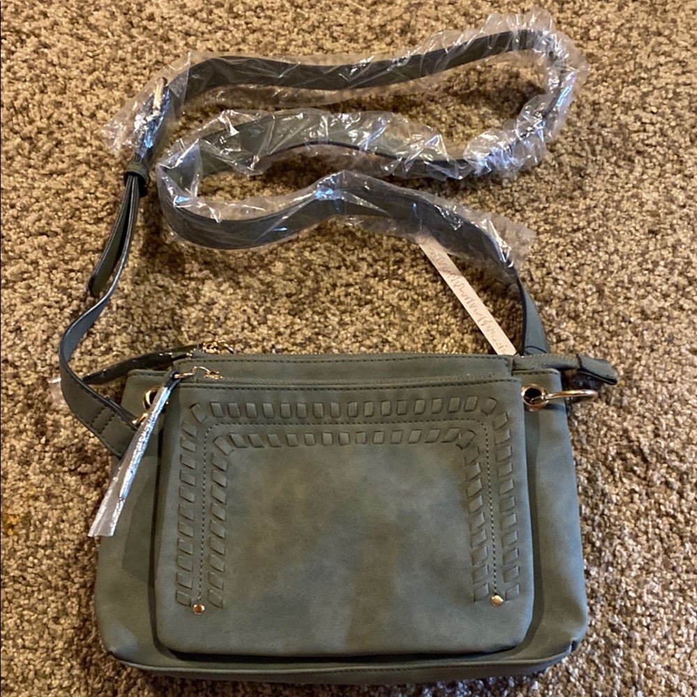 Green Women's Crossbody Bag with Woven Detail - Picture 2 of 8